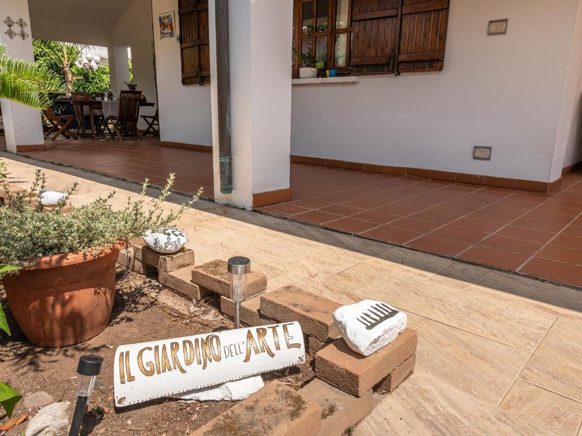 Il Giardino Dell'Arte Bed & Breakfast Capoterra Luaran gambar