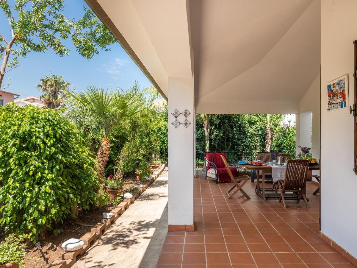 Il Giardino Dell'Arte Bed & Breakfast Capoterra Luaran gambar