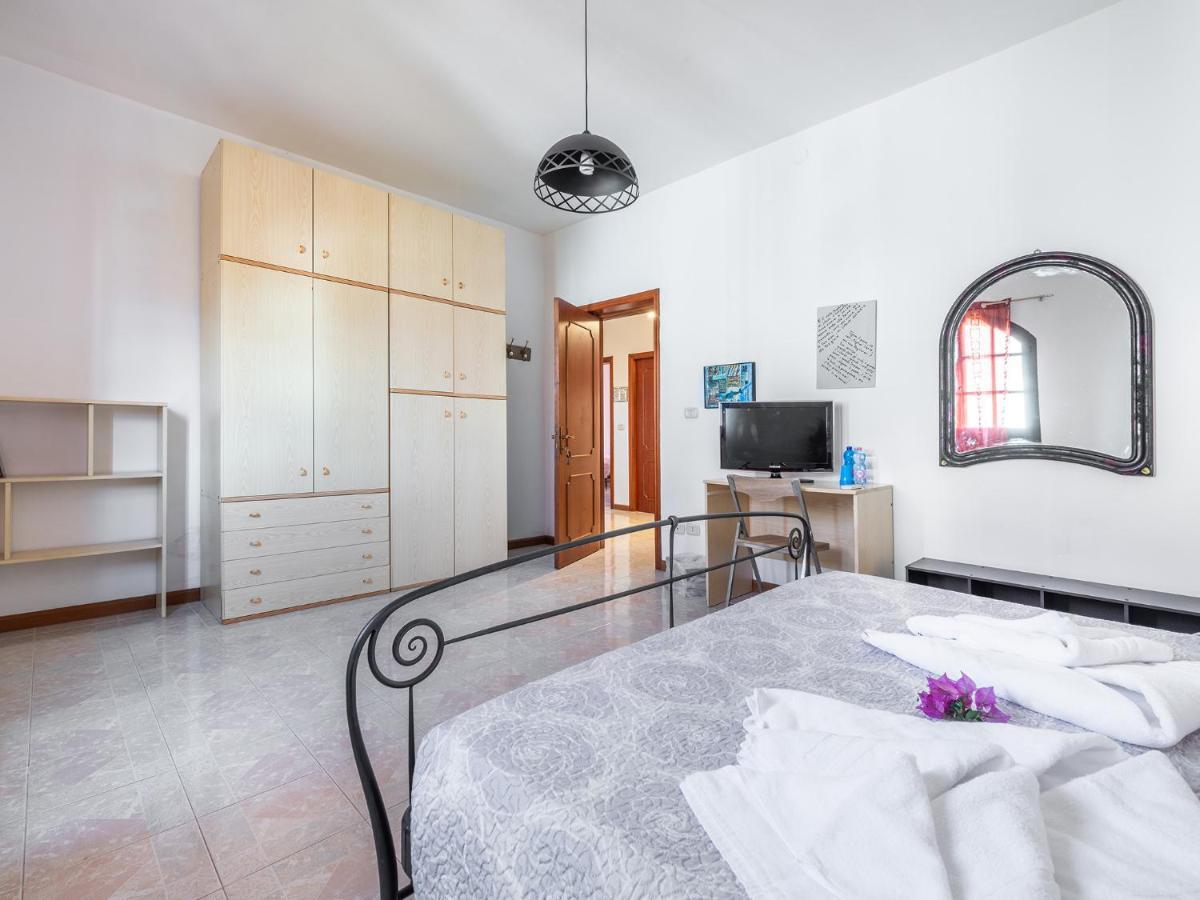 Il Giardino Dell'Arte Bed & Breakfast Capoterra Luaran gambar